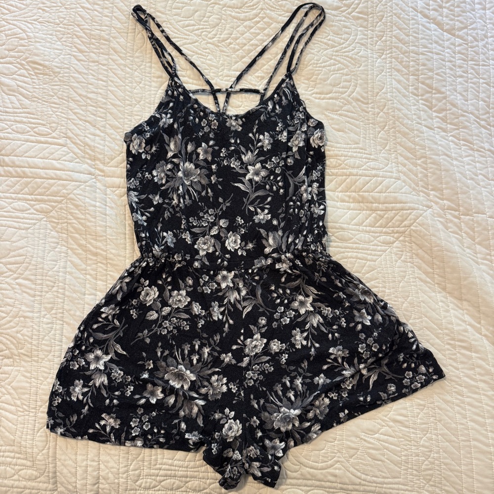 American Eagle Outfitters Black and White Floral Jumpsuit